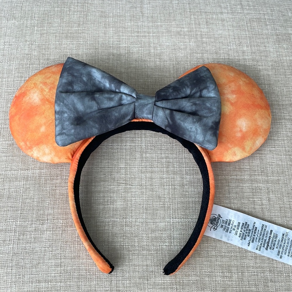 Walt Disney World orange and black Halloween Minnie ears